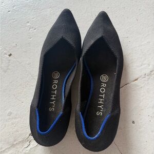 Rothy's size w8.5 Women's Black Pointed Knit Fashion Trendy Casual Work Flats